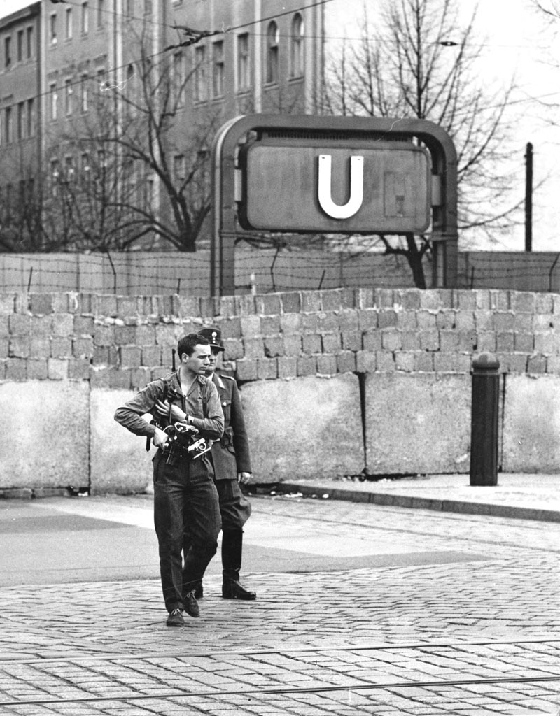 Bernard Larsson at East Berlin border